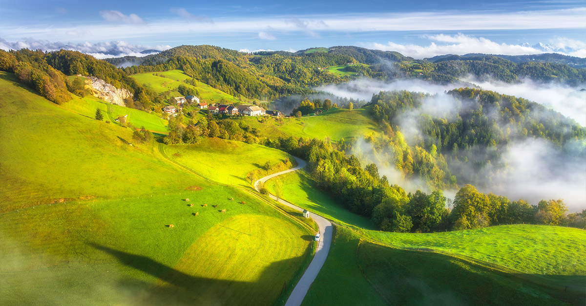 Dostopnost do hitrega interneta je ponekod še vedno omejena.