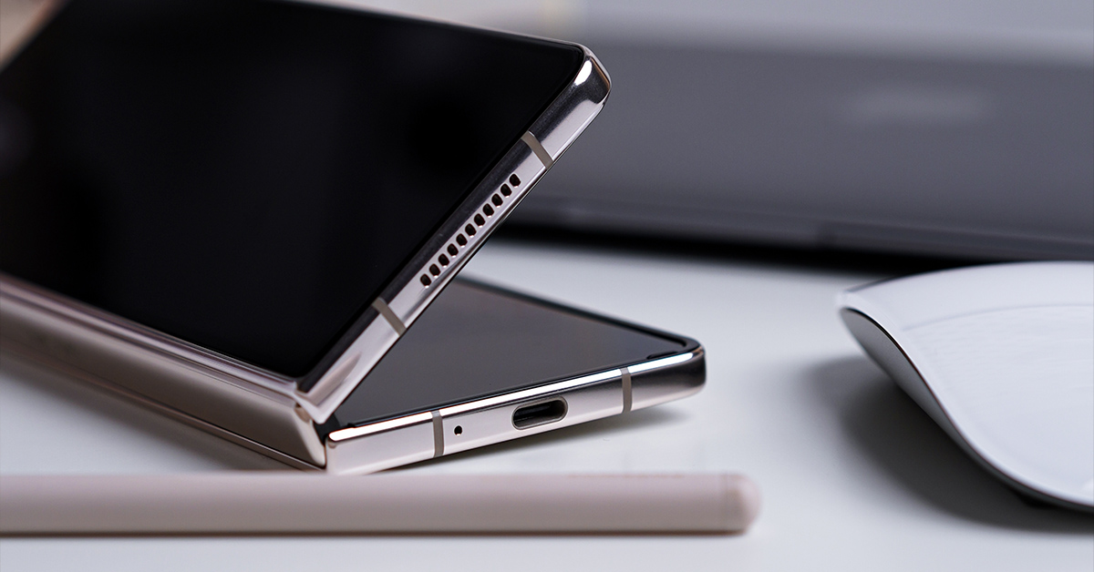 Zložljivi telefoni omogočajo še več prilagodljivosti in funkcionalnosti.